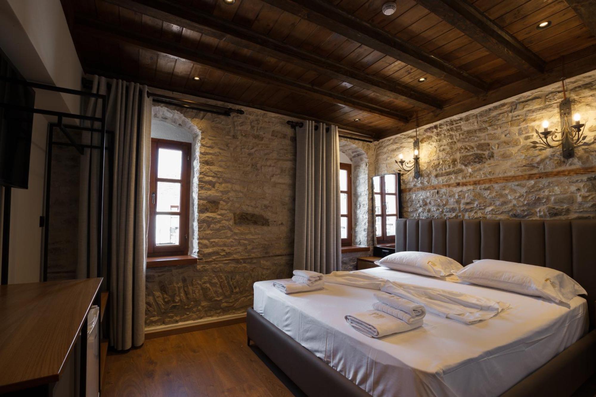 Furra Hotel Gjirokaster Ngoại thất bức ảnh